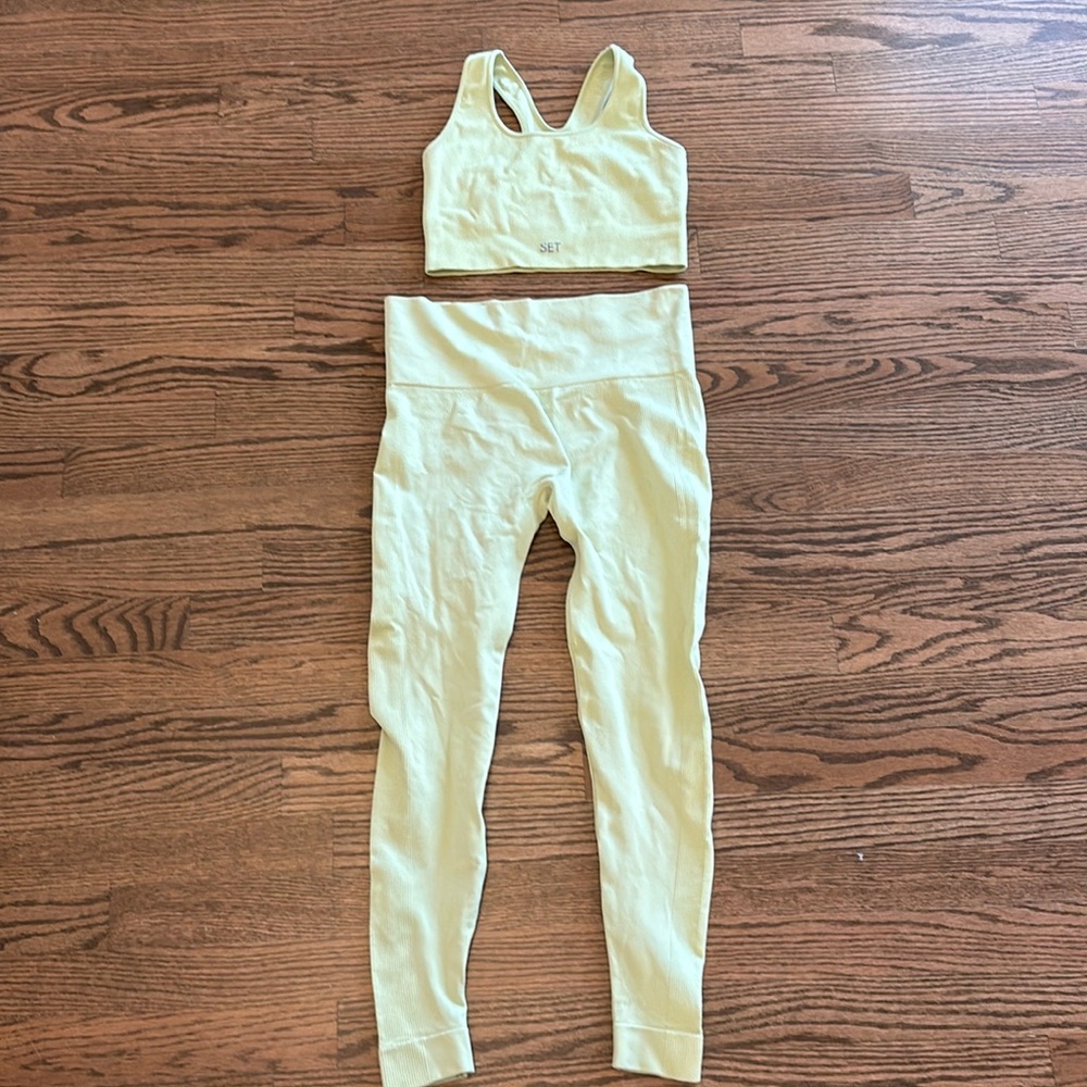 Set active neon green/yellow set